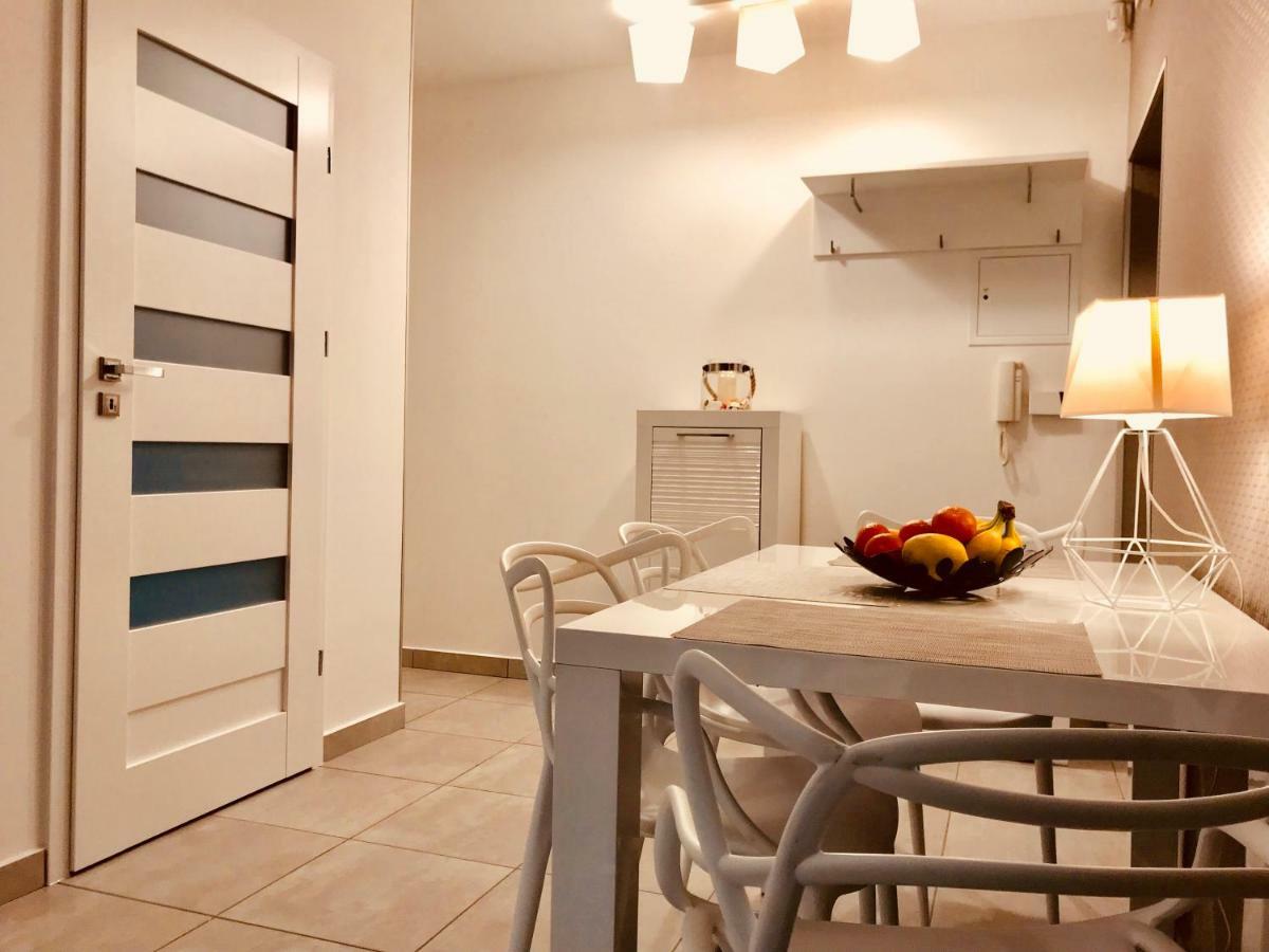 Apartamenty Aleksandry Apartament Przy Parku Свиноуйсьце Экстерьер фото